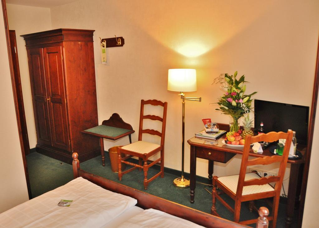 Flair-Hotel Waldfrieden Oberweißbach Eksteriør billede