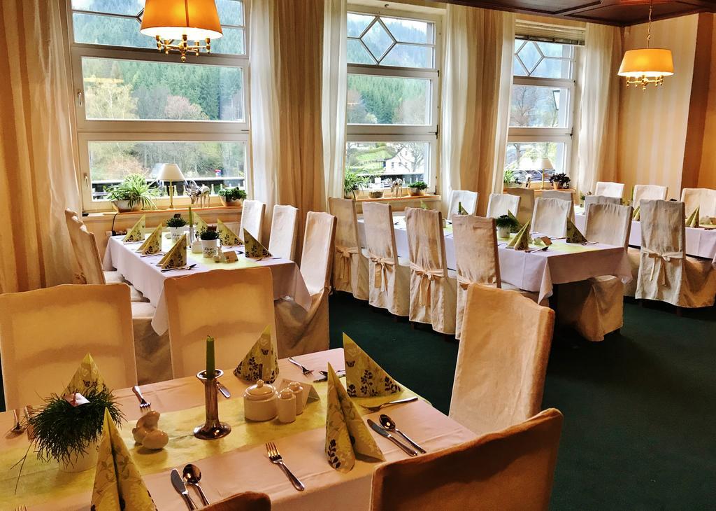 Flair-Hotel Waldfrieden Oberweißbach Eksteriør billede
