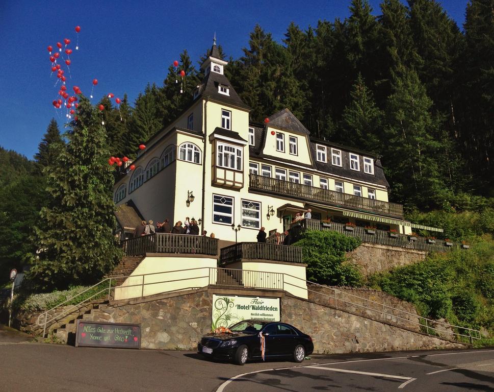 Flair-Hotel Waldfrieden Oberweißbach Eksteriør billede