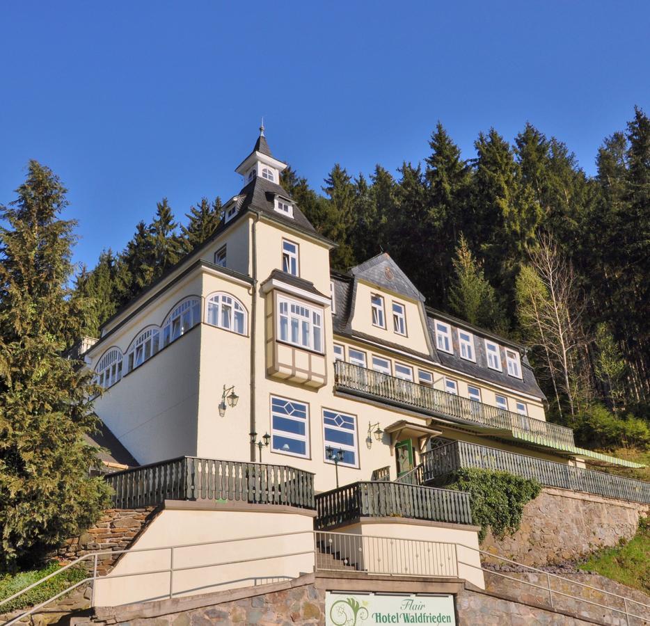 Flair-Hotel Waldfrieden Oberweißbach Eksteriør billede