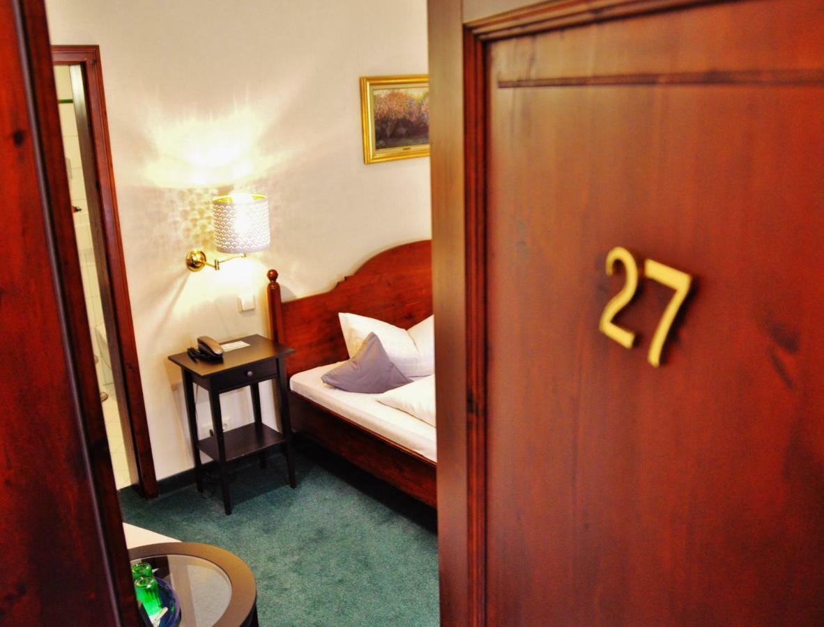 Flair-Hotel Waldfrieden Oberweißbach Eksteriør billede