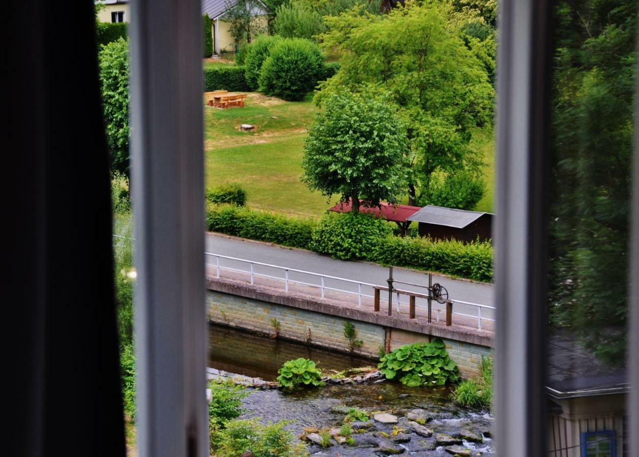 Flair-Hotel Waldfrieden Oberweißbach Eksteriør billede