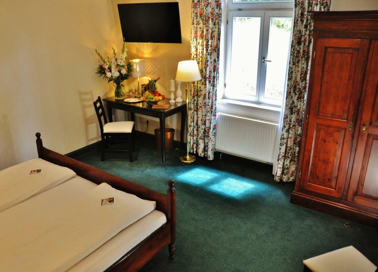 Flair-Hotel Waldfrieden Oberweißbach Eksteriør billede