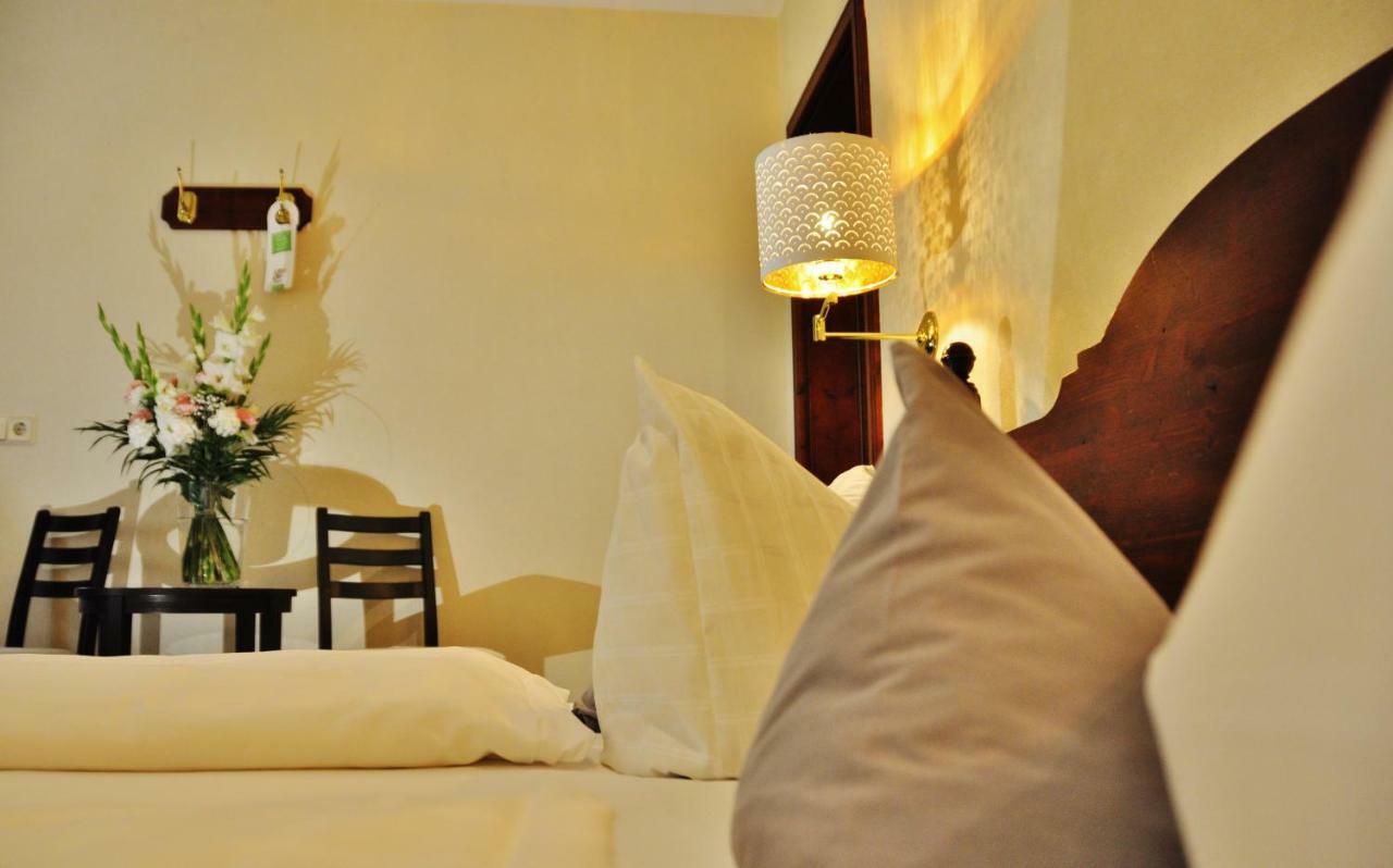 Flair-Hotel Waldfrieden Oberweißbach Eksteriør billede